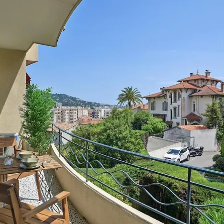 Designer Flat, Luxurious, Close From Palais, Terrasse, Private Garage, Air Conditoning *