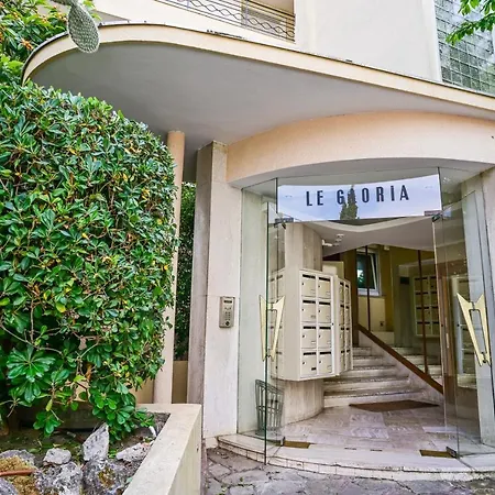 Designer Flat, Luxurious, Close From Palais, Terrasse, Private Garage, Air Conditoning